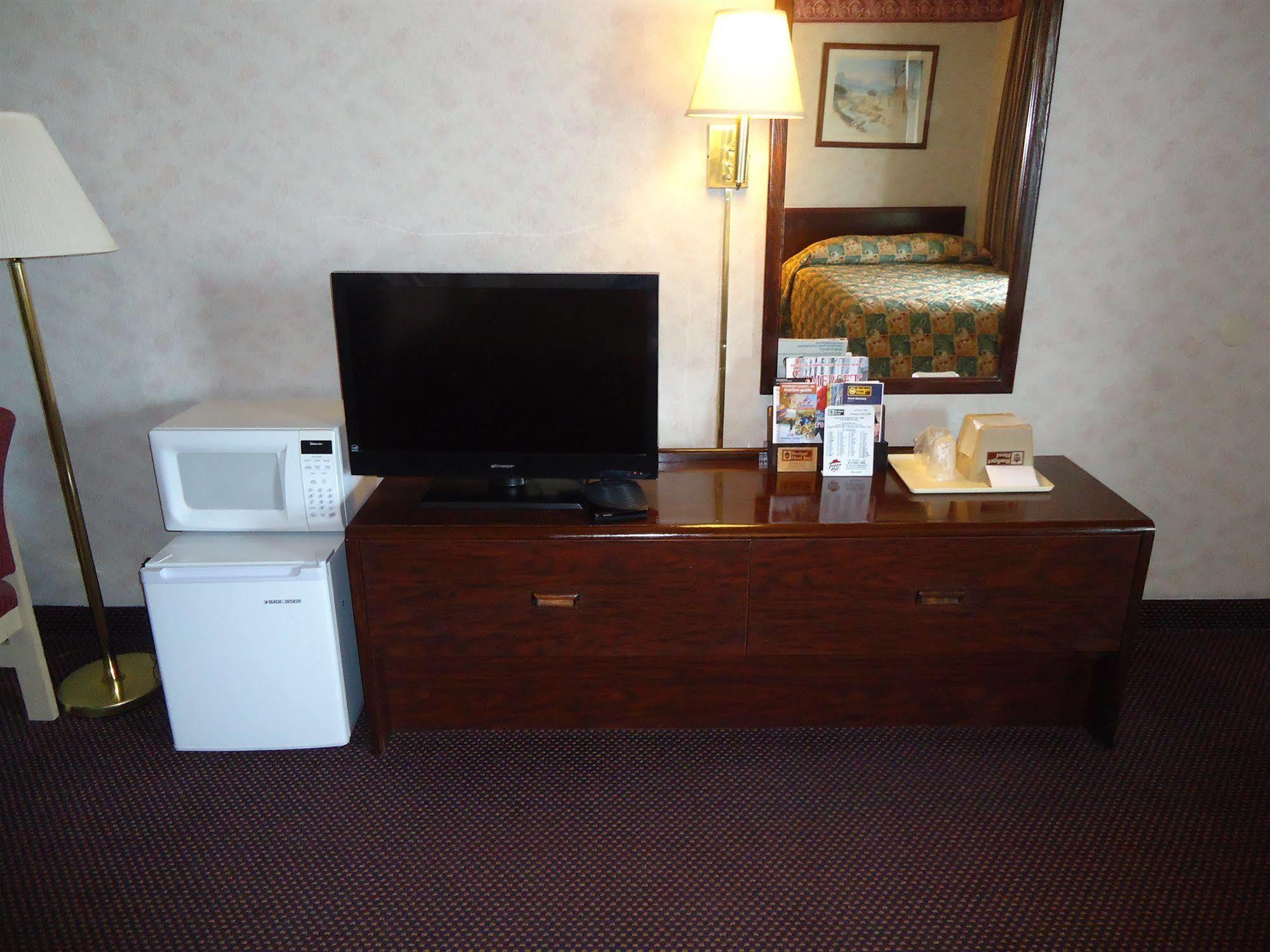 Budget Host Inn Somerset Dış mekan fotoğraf